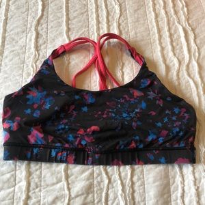 Lululemon sports bra